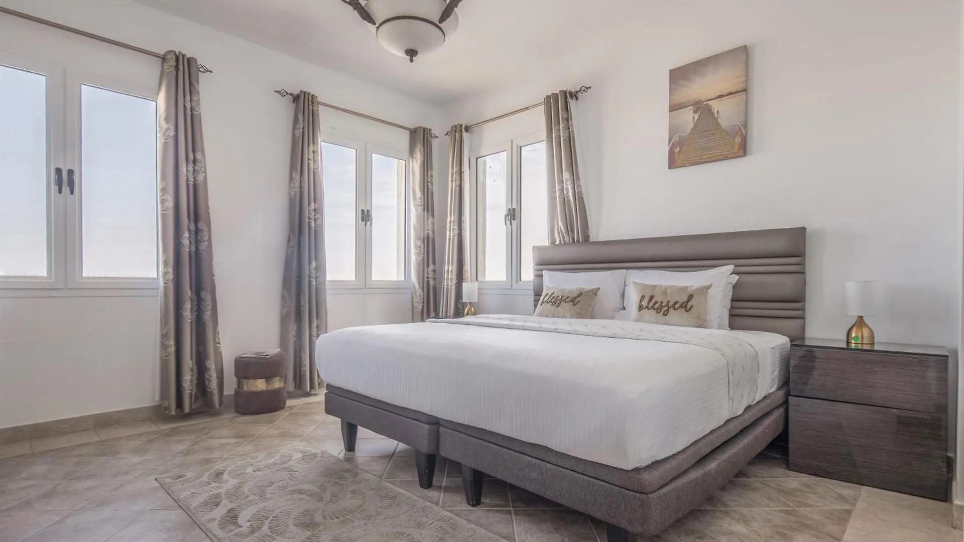 Frank Porter - Al Badia 2 Apartment Dubai United Arab Emirates